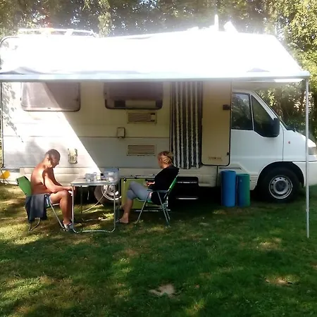 Campingplatz Goecsej Voelgye Kustánszeg