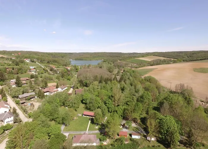 Goecsej Voelgye Camping *